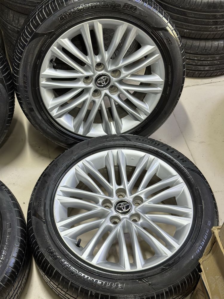 Камри летний  комплект 215 55 R17