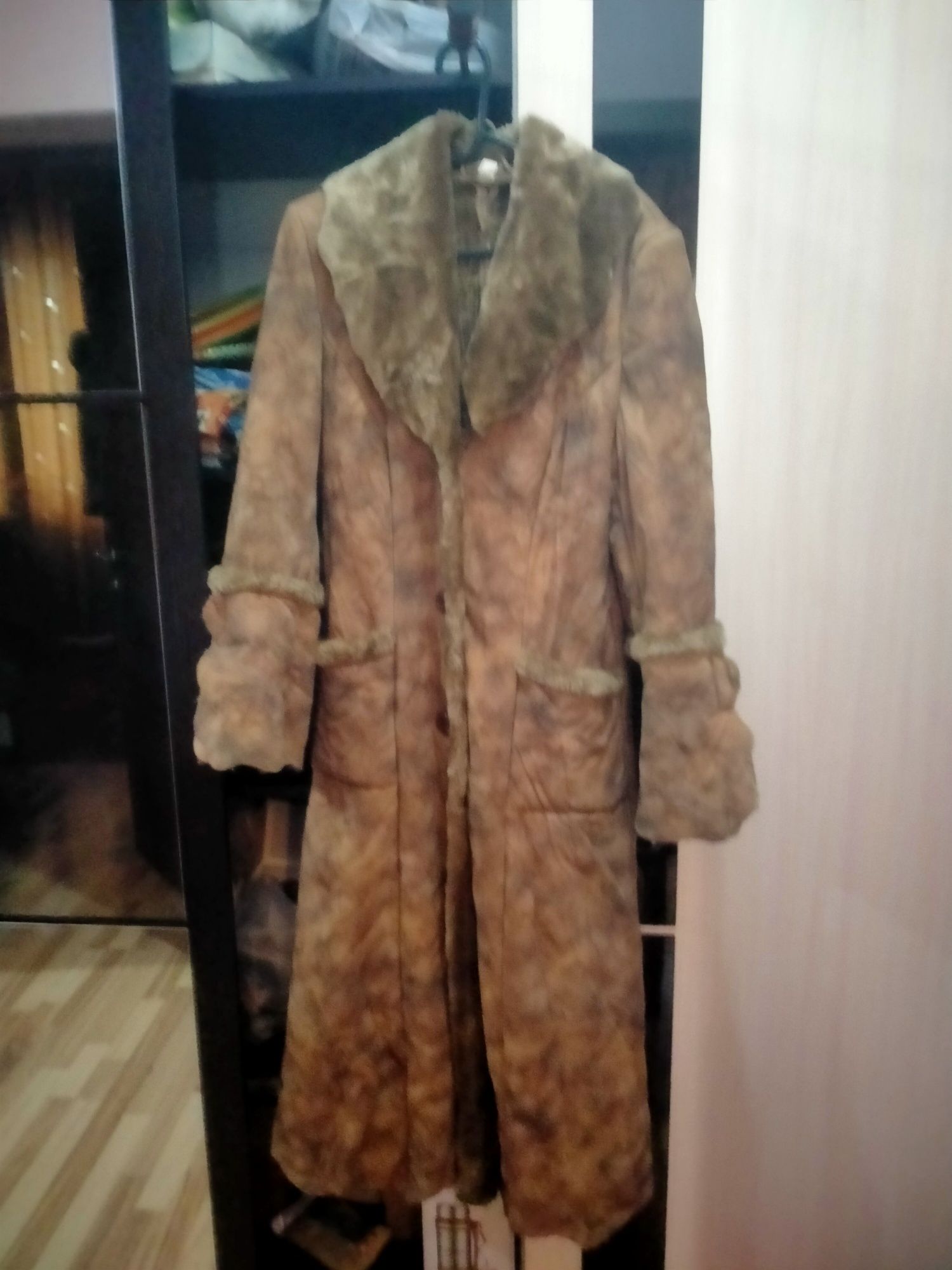Продам срочно дубленку женскую