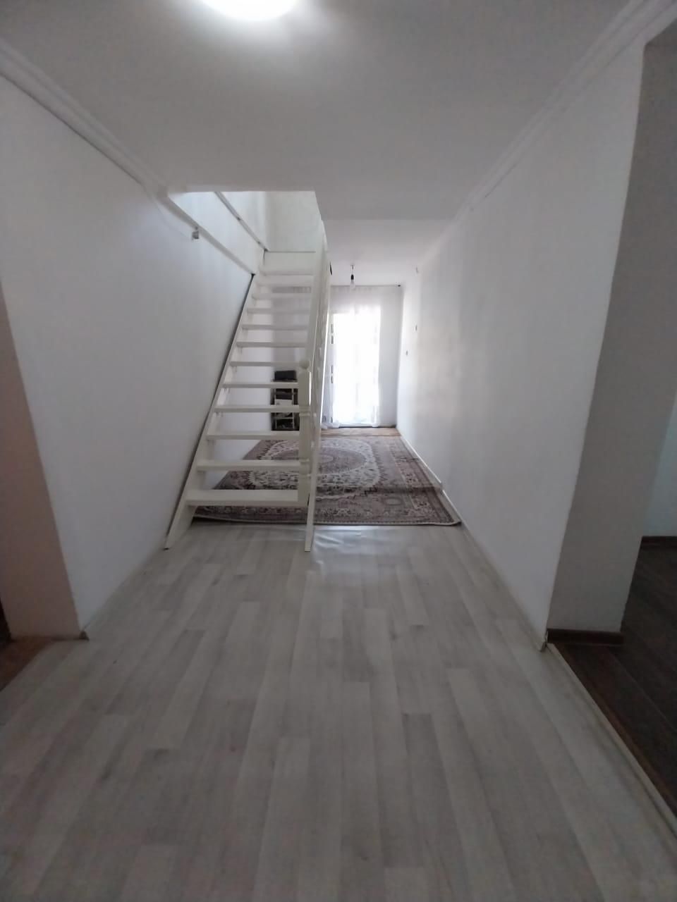 Продам дом в хорошем районе Алматы