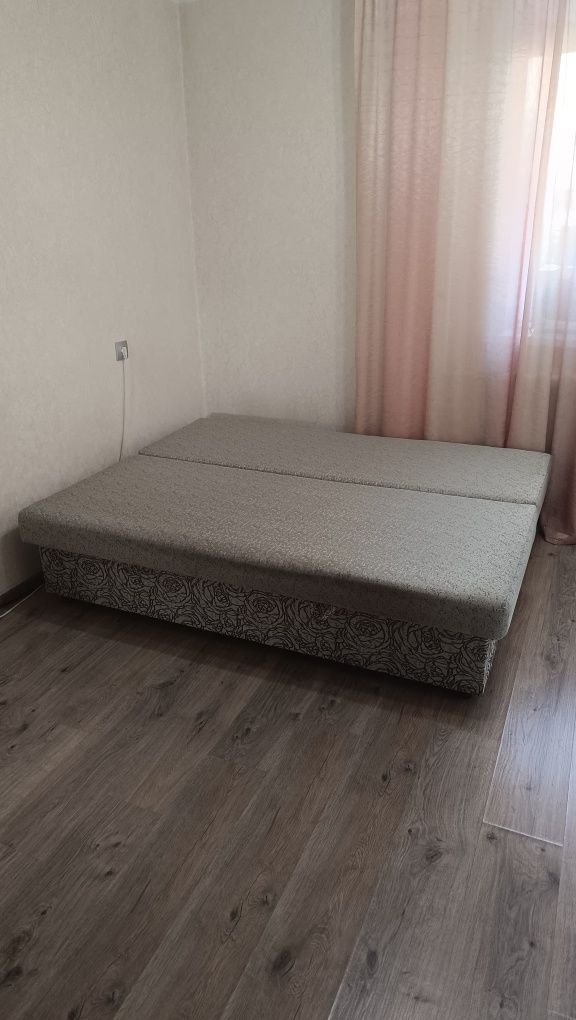 Продам диван тахту