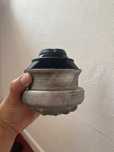 Новые подушки двигателя Mercedes (W201/W124, M102/M103)