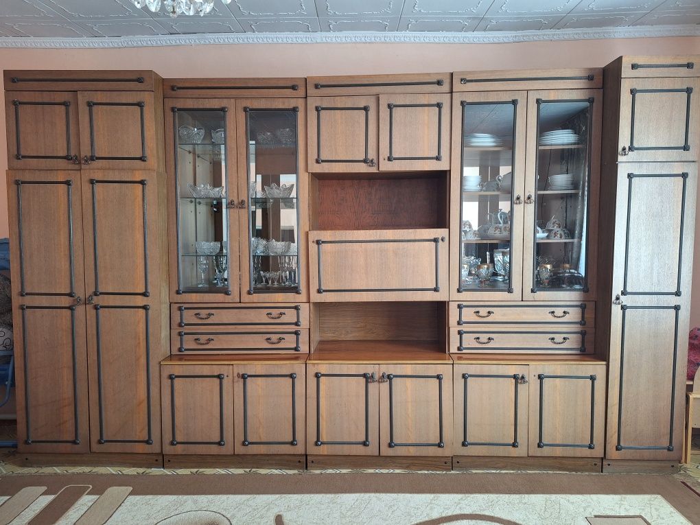 Стенка на гостиную