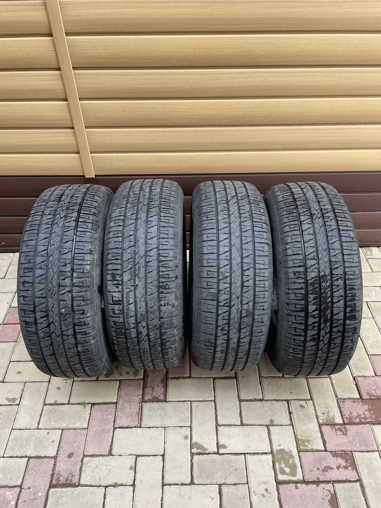 Продам комплект резины 265/65/R17