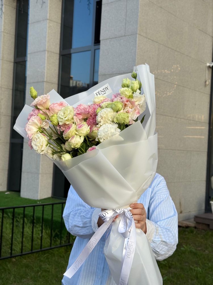 Букеты свежие…..