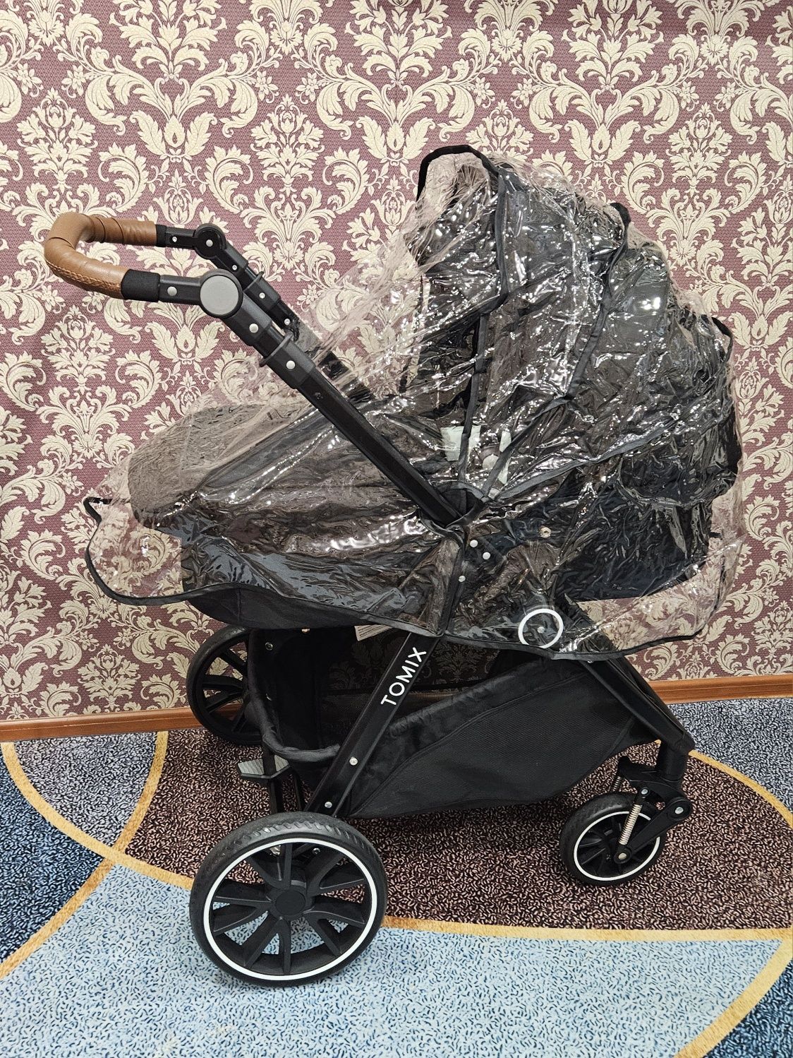 TOMIX"Aura" 2 в 1 . Продам коляску