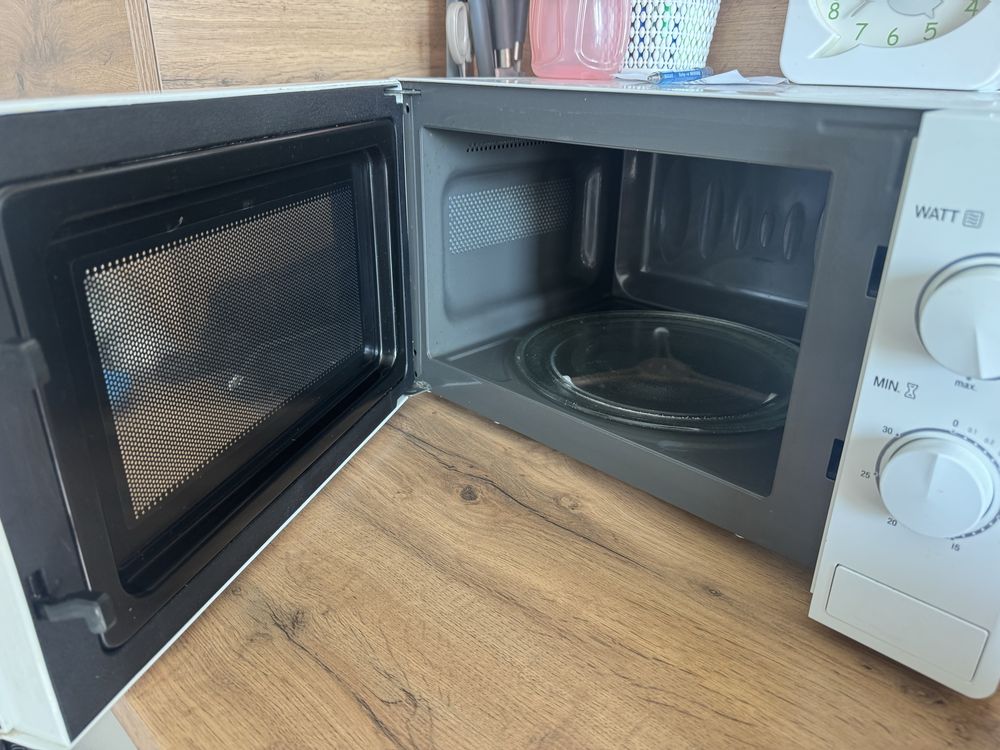 Продам микроволновую печь