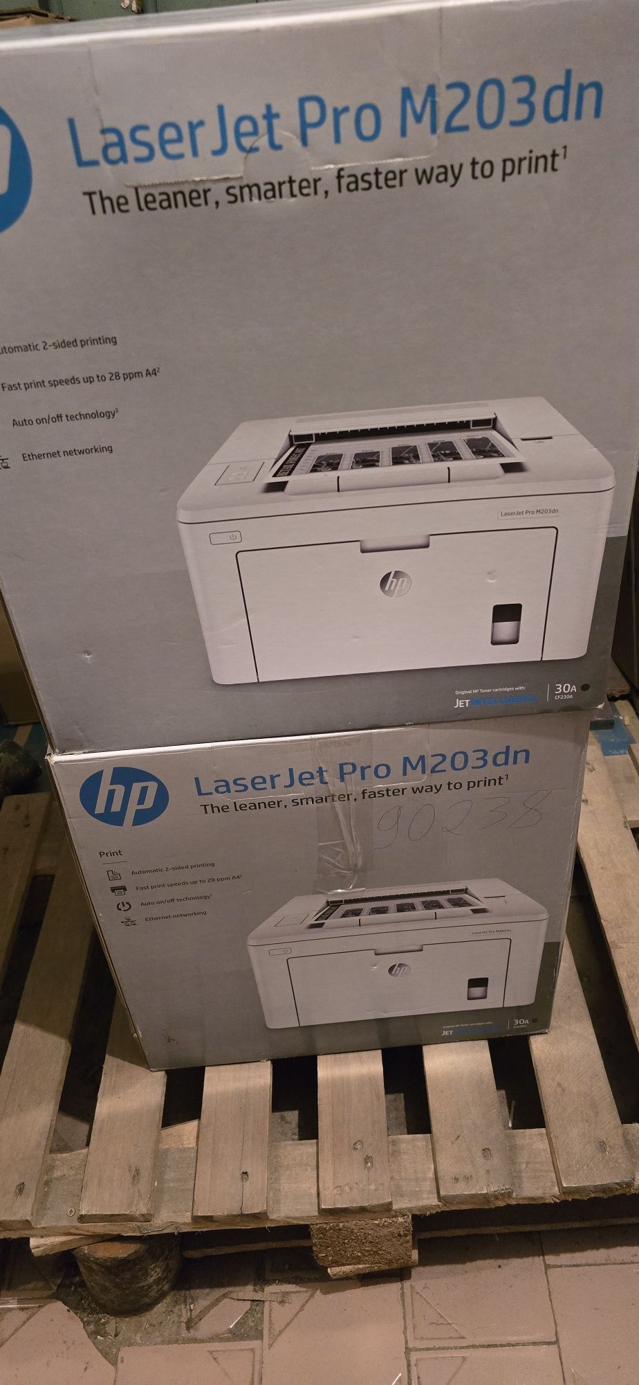 Продам принтер HP m203dn