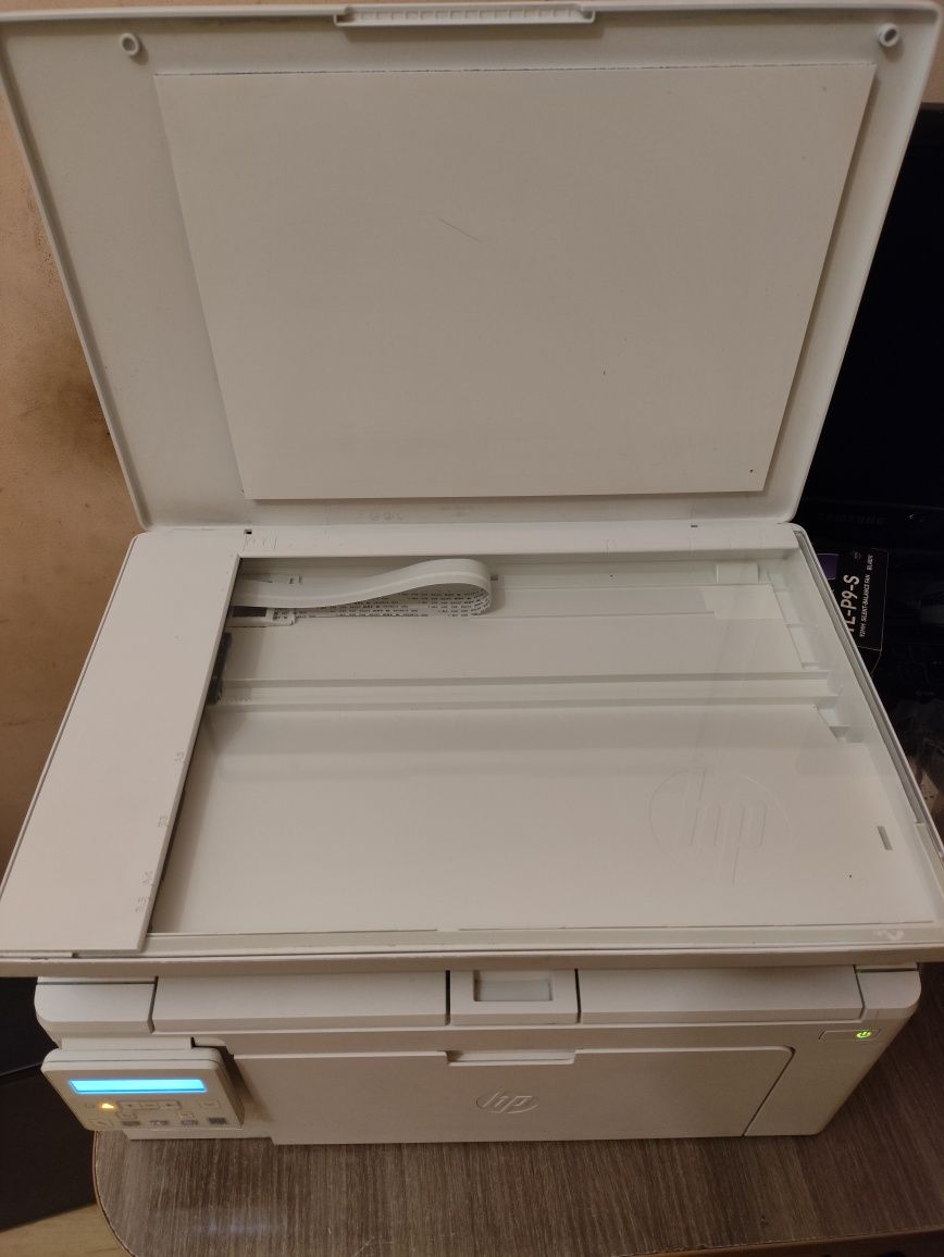 Принтер 3в1 hp LaserJet Pro MFP m130nw