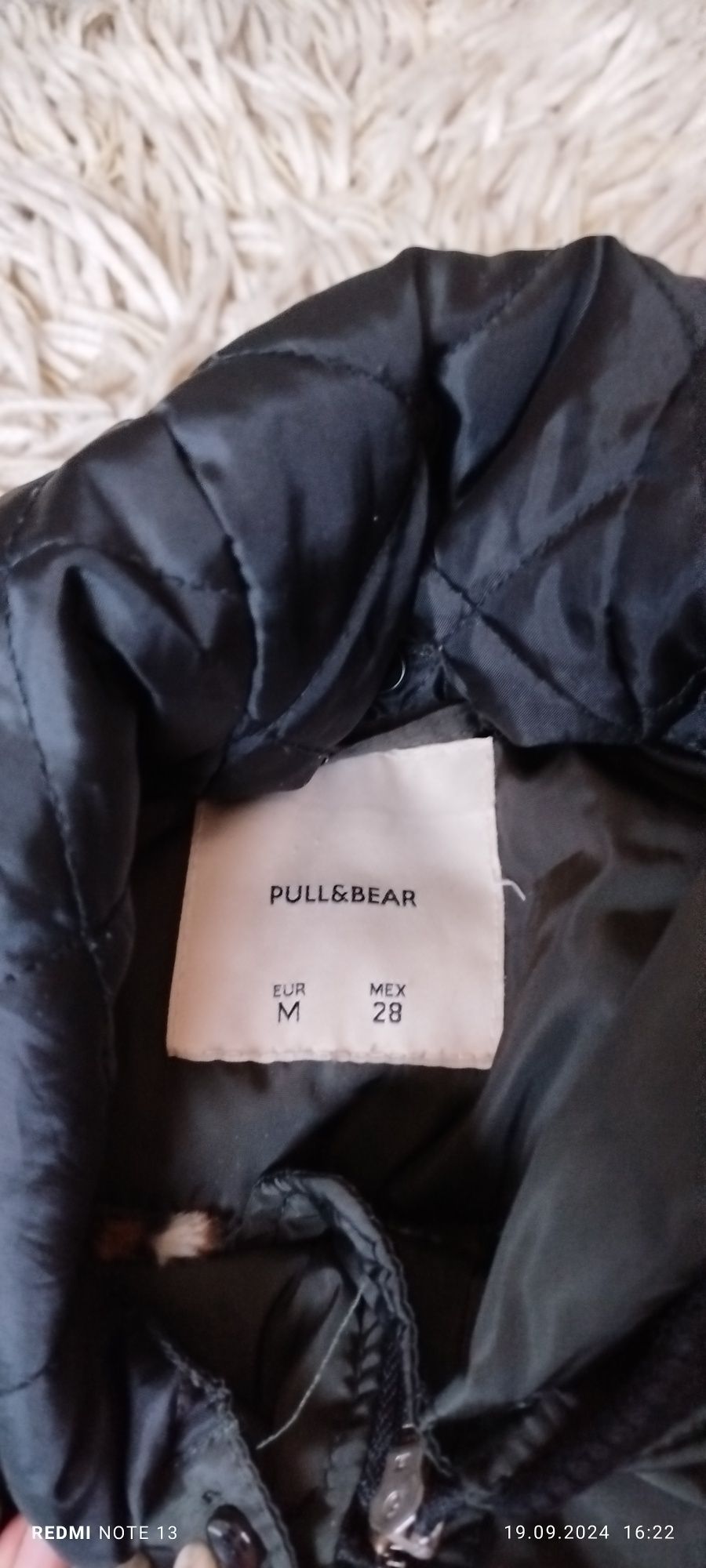 Продам куртку бомбер