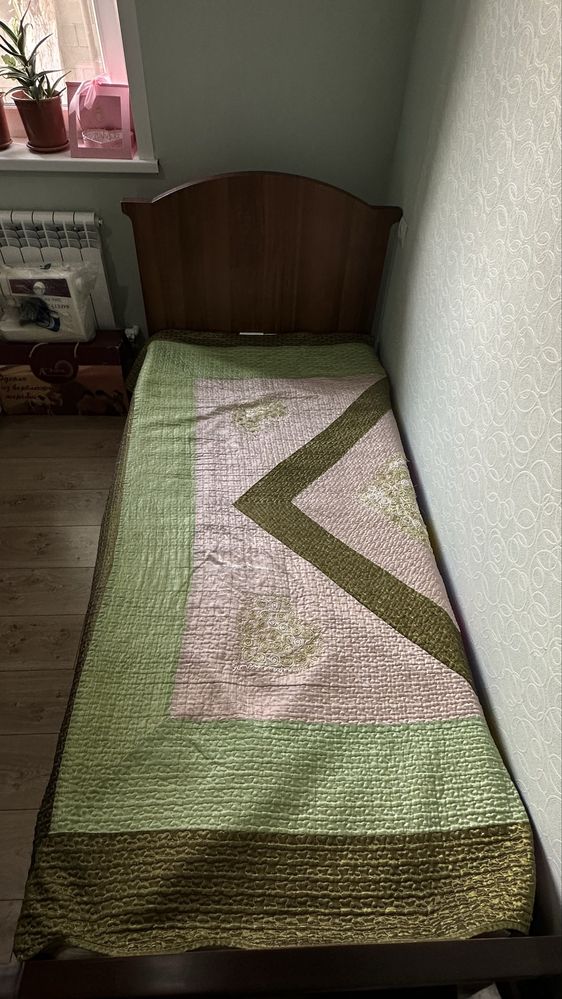 Мебель для спальный + шкаф в подарок