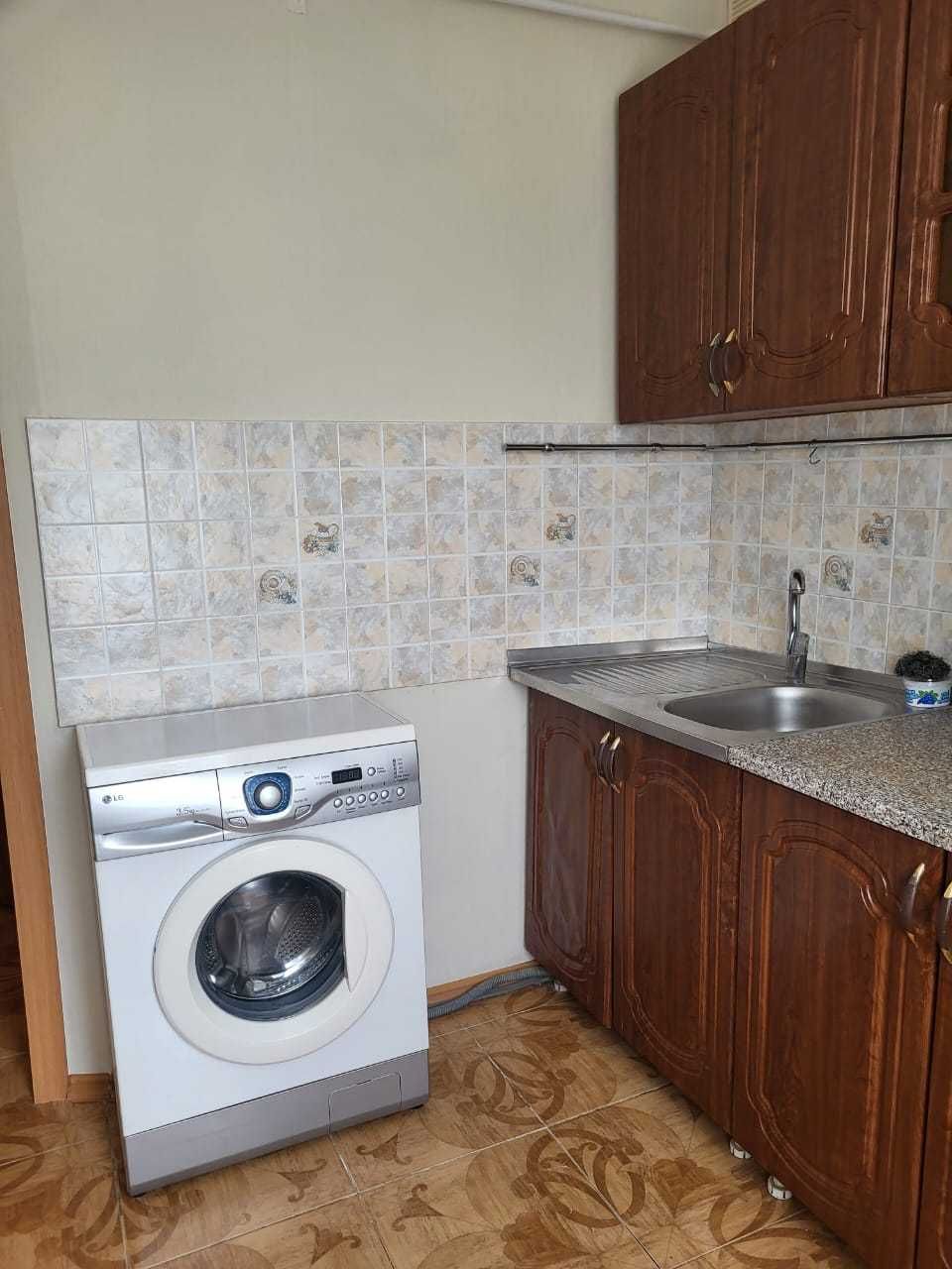 Продам 1-но комнатную квартиру, Жукова 9