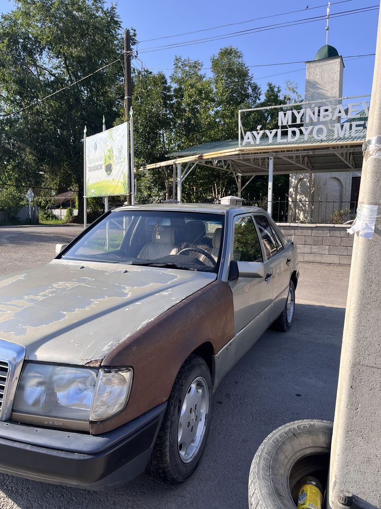 Мерседес 124 250D