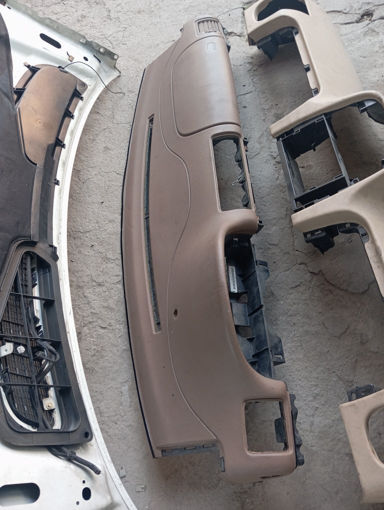 Панель Торпеда Mercedes ML163