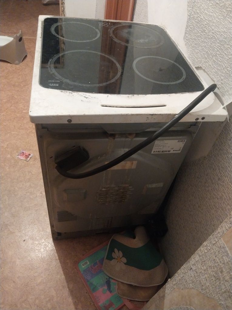 Продам плитку. Цена 30000т