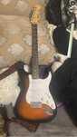 Продаю электрогитару stratocaster fender