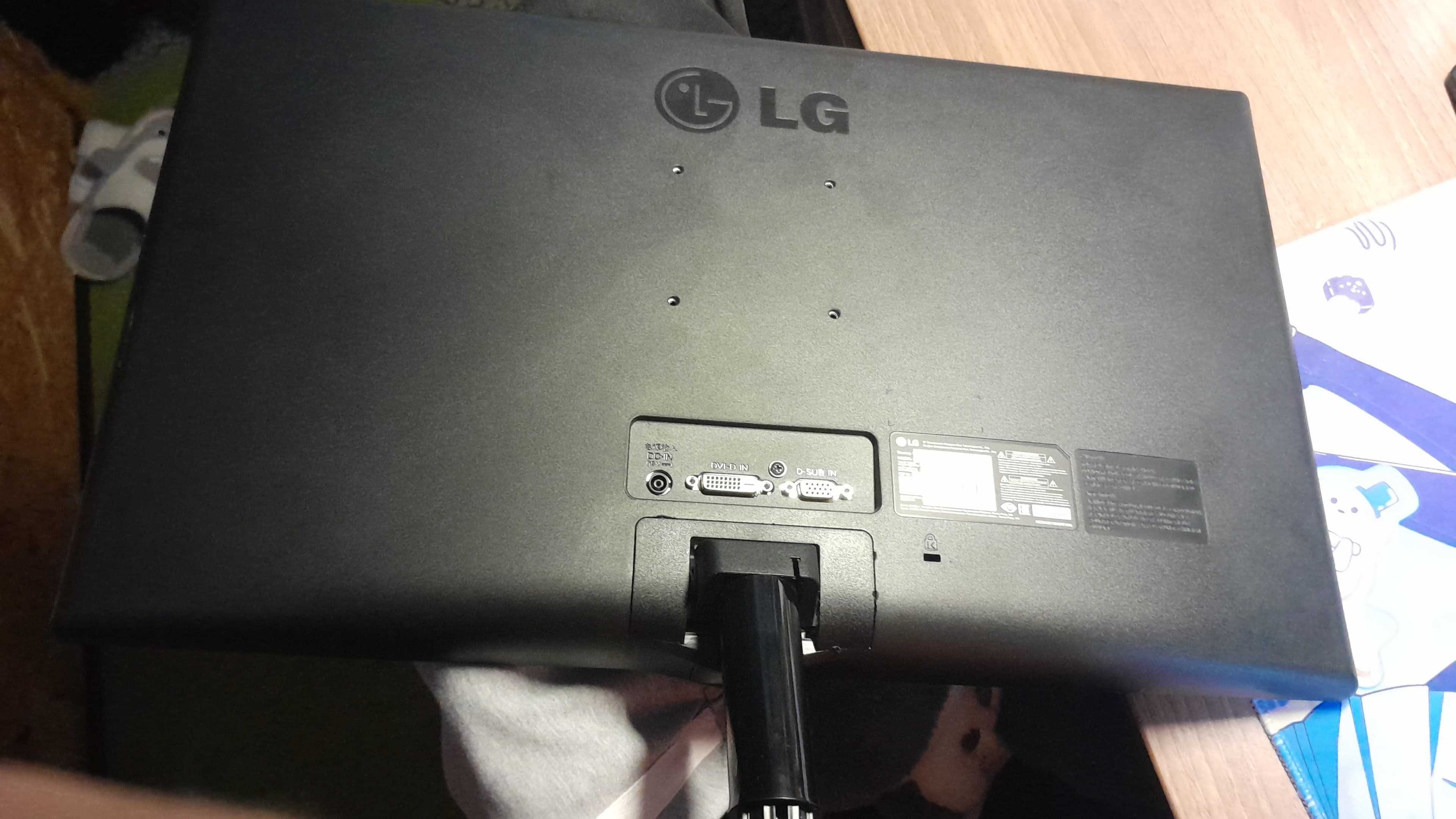 Монитор большой24"LG