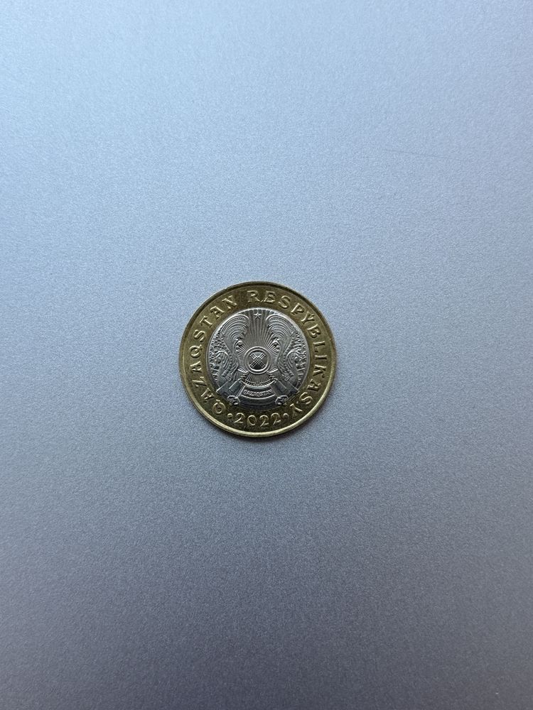 Продам монету 100 тенге