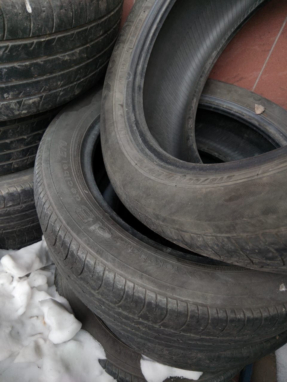 Шина  215/55 R17 93v