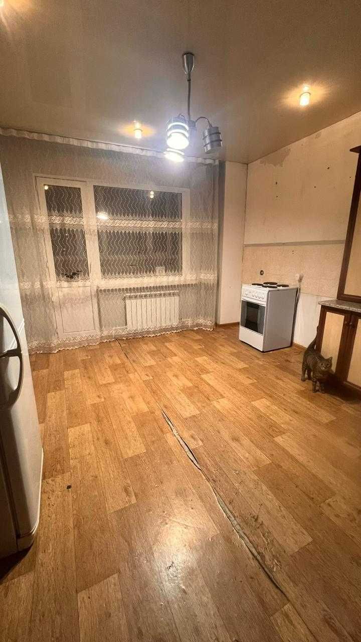 Продается квартира 3-комнатная, 90 м², пр. Шахтеров, 60