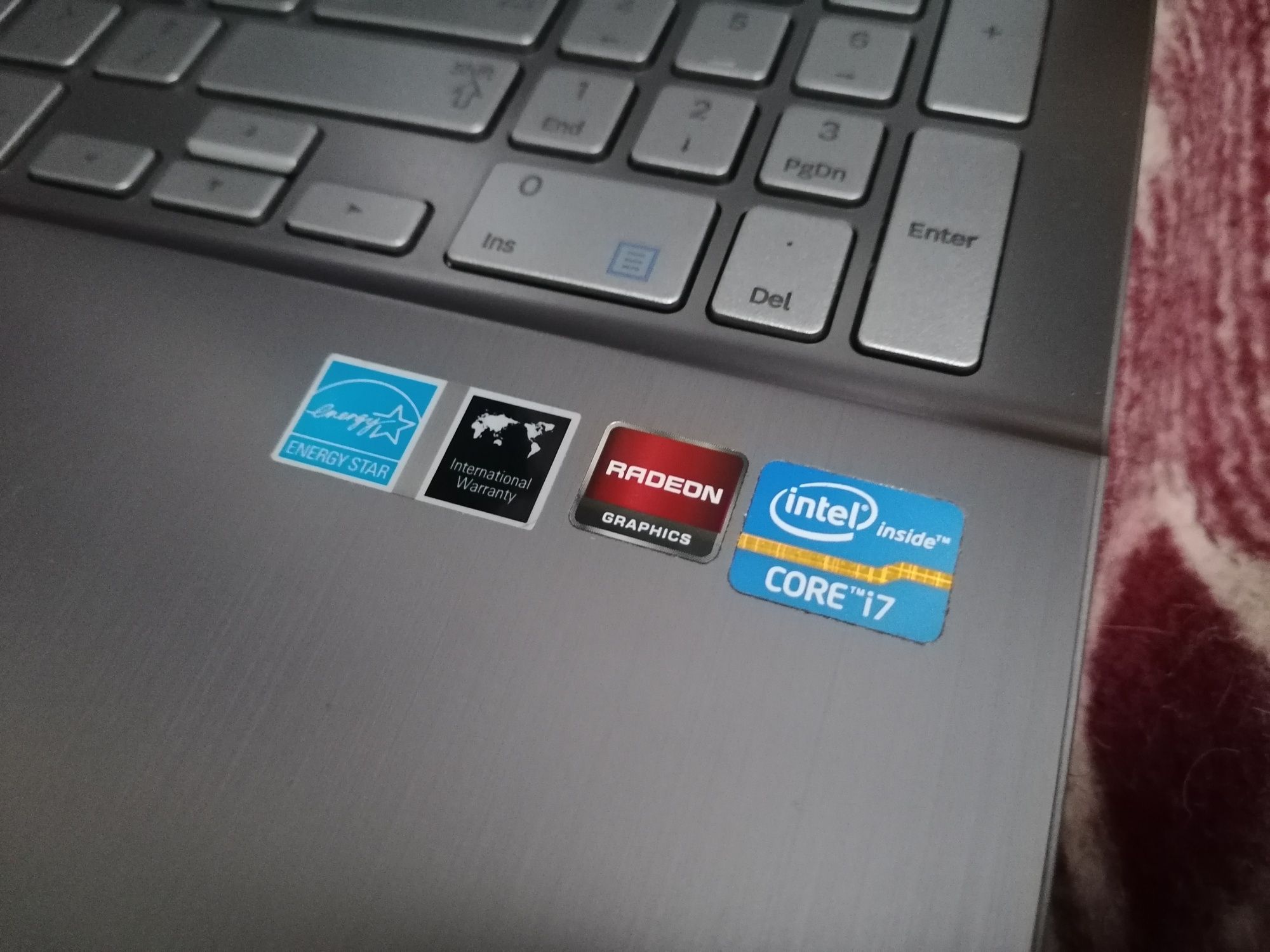 Ноутбук i7 в металлическом корпусе