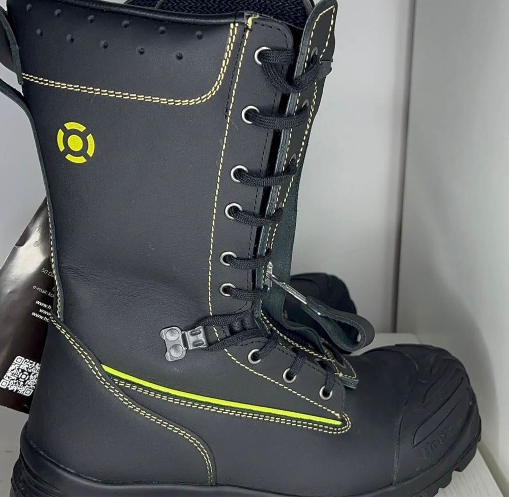 Продам сапоги Holik lukov g2