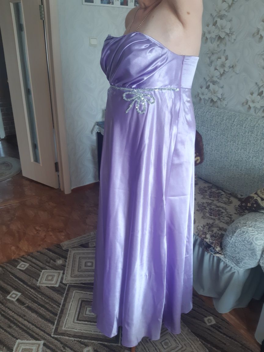 Продам женское платье