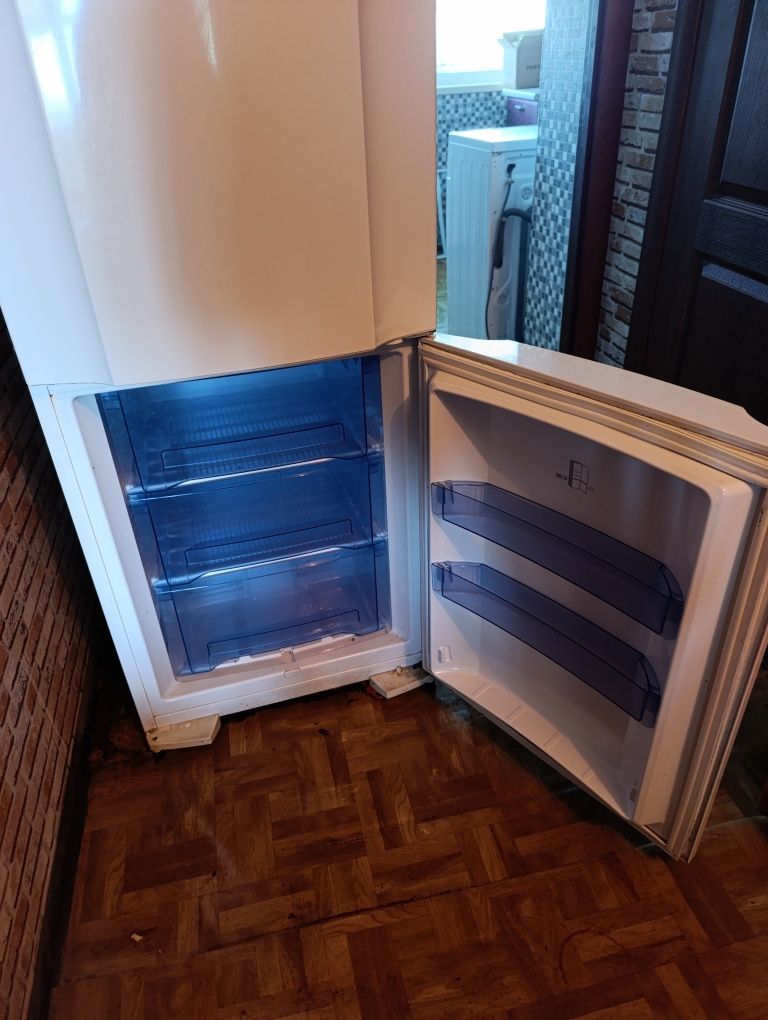 Продам холодильник б/у Gorenje. Цена 25000 тыс. тенге