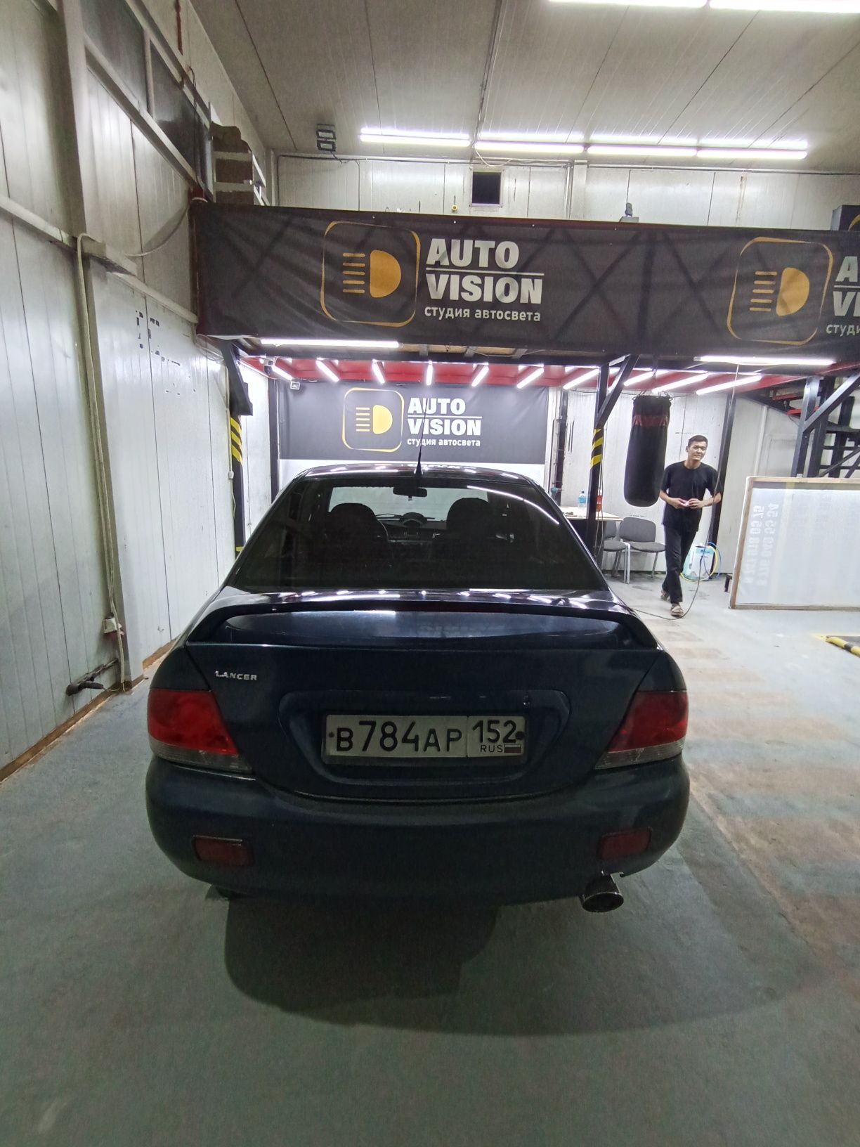 Mitsubishi lancer