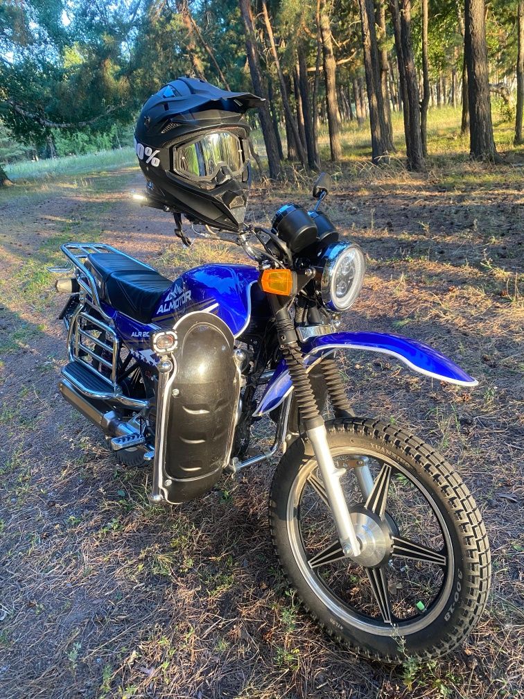Продам мотоцикл 200 кубов