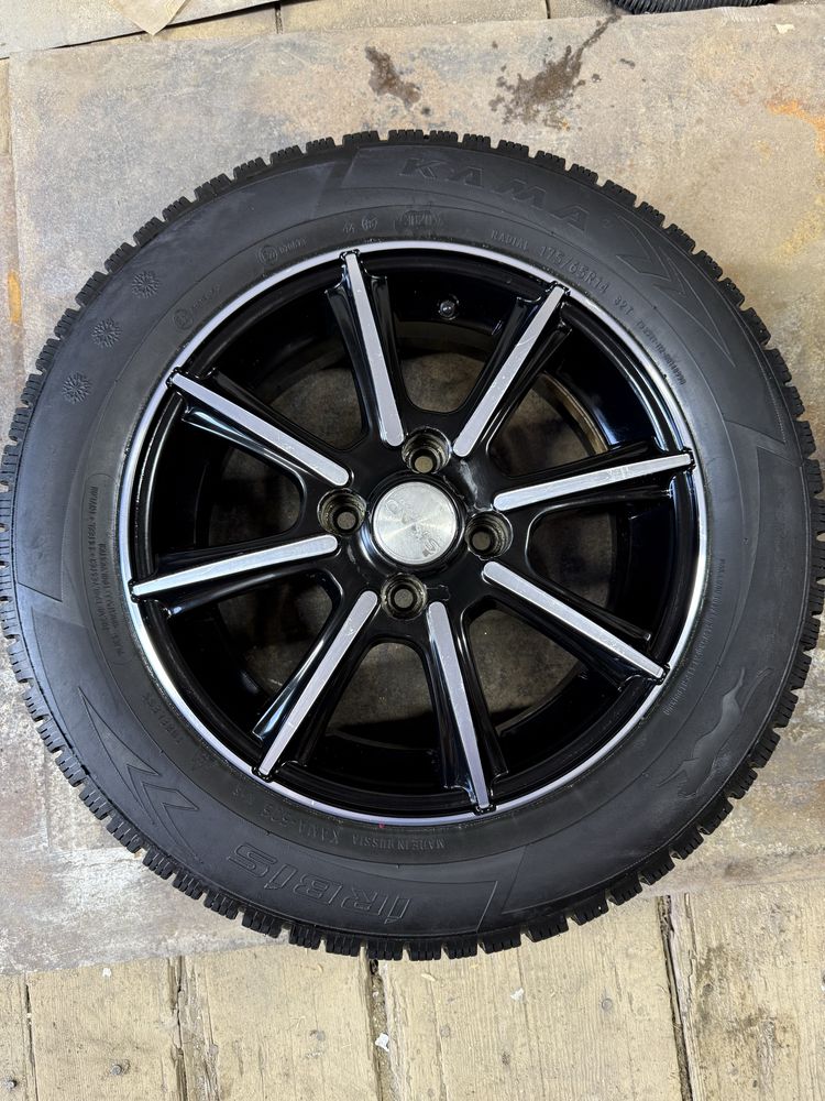 Зимняя резина с дисками 175/65/r14