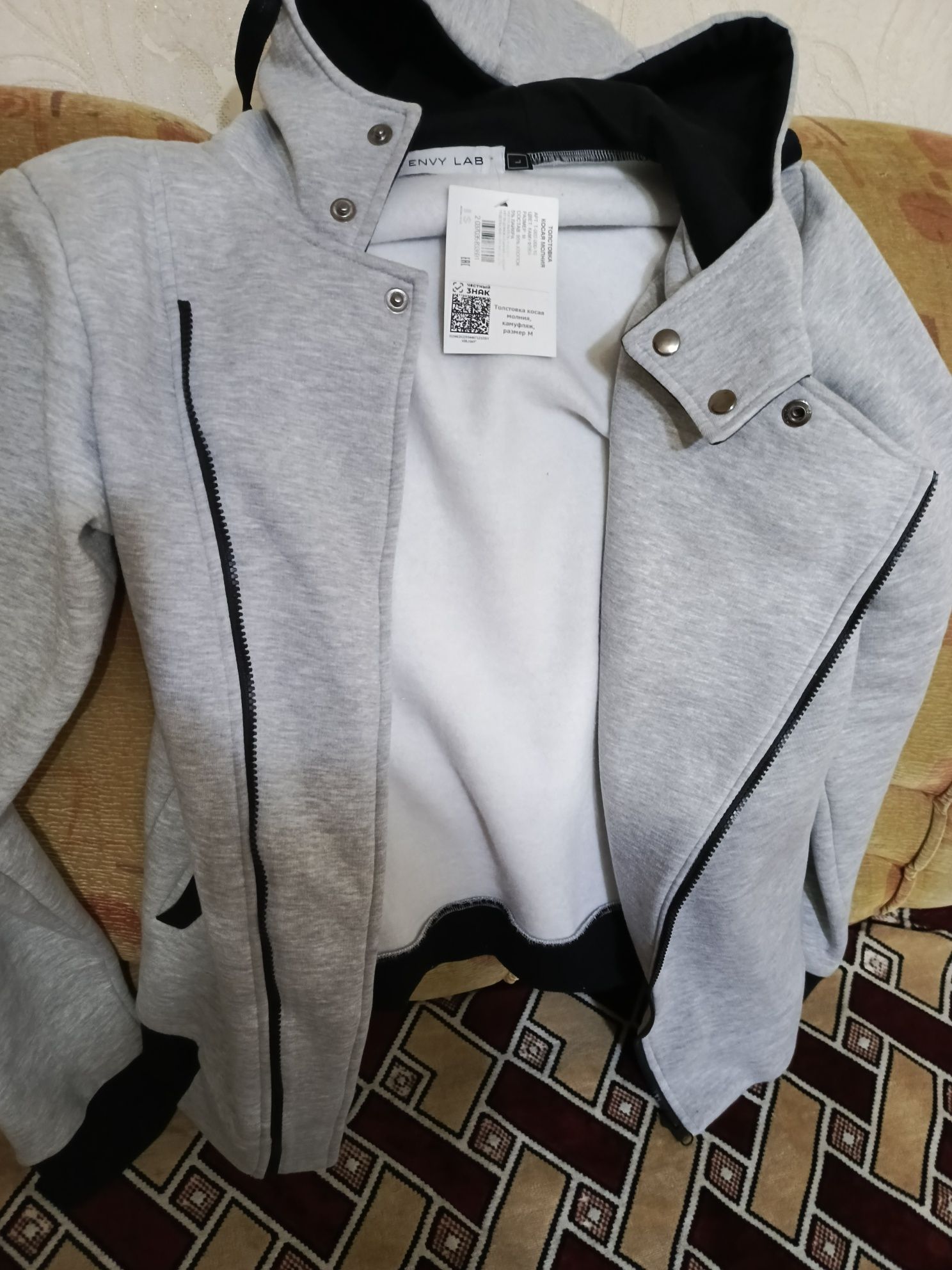 Продам толстовку