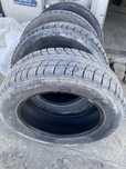 Продам шины липучки R17 225/60