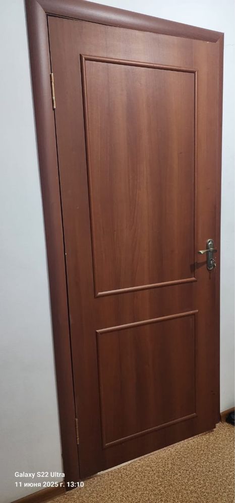 Продам межкомнатные двери в отличном состоянии