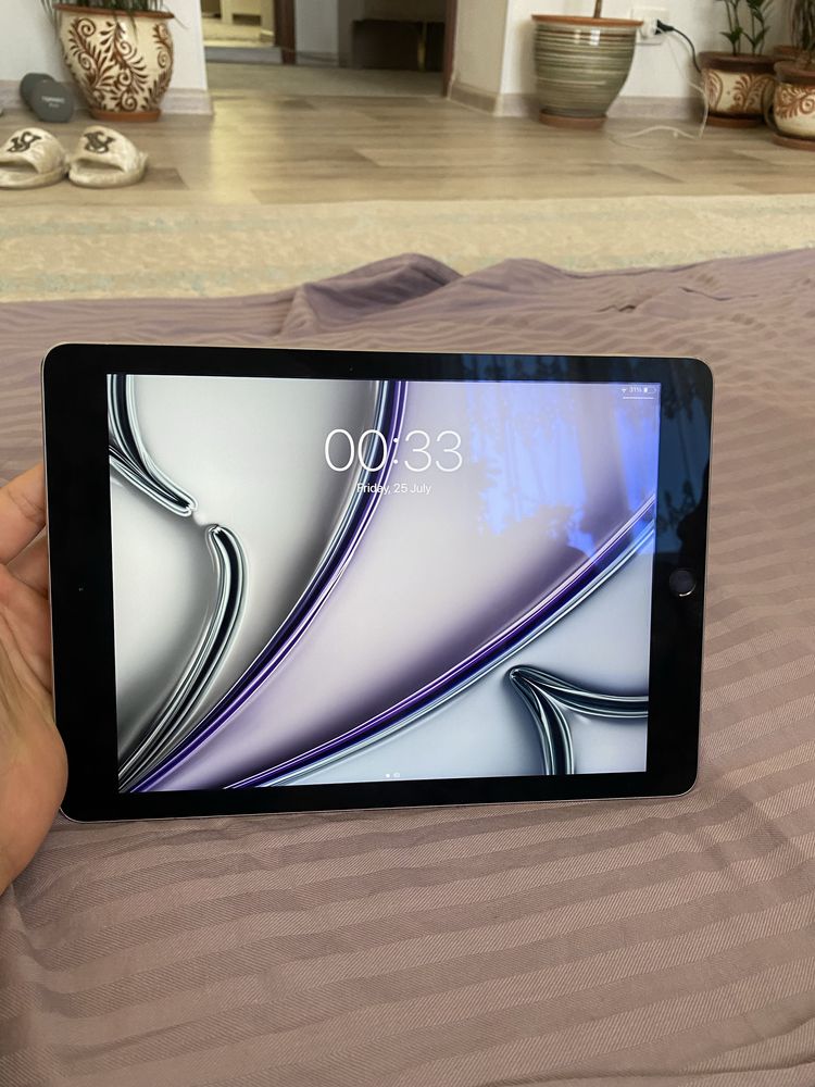 Apple Ipad air 2  64 гб в отличном состояние