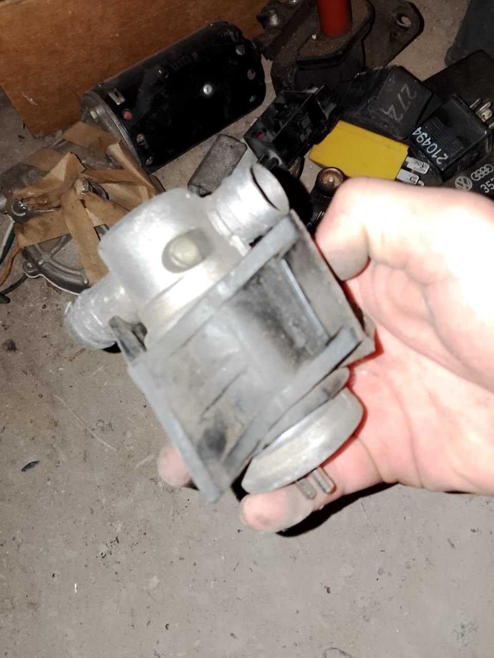 Запчасти Mercedes BMW Audi