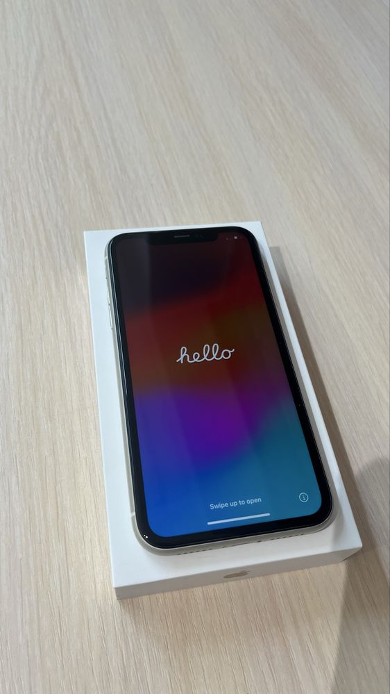Iphone11 128гб цвет белый, с коробкой!!! В хорошем состояний