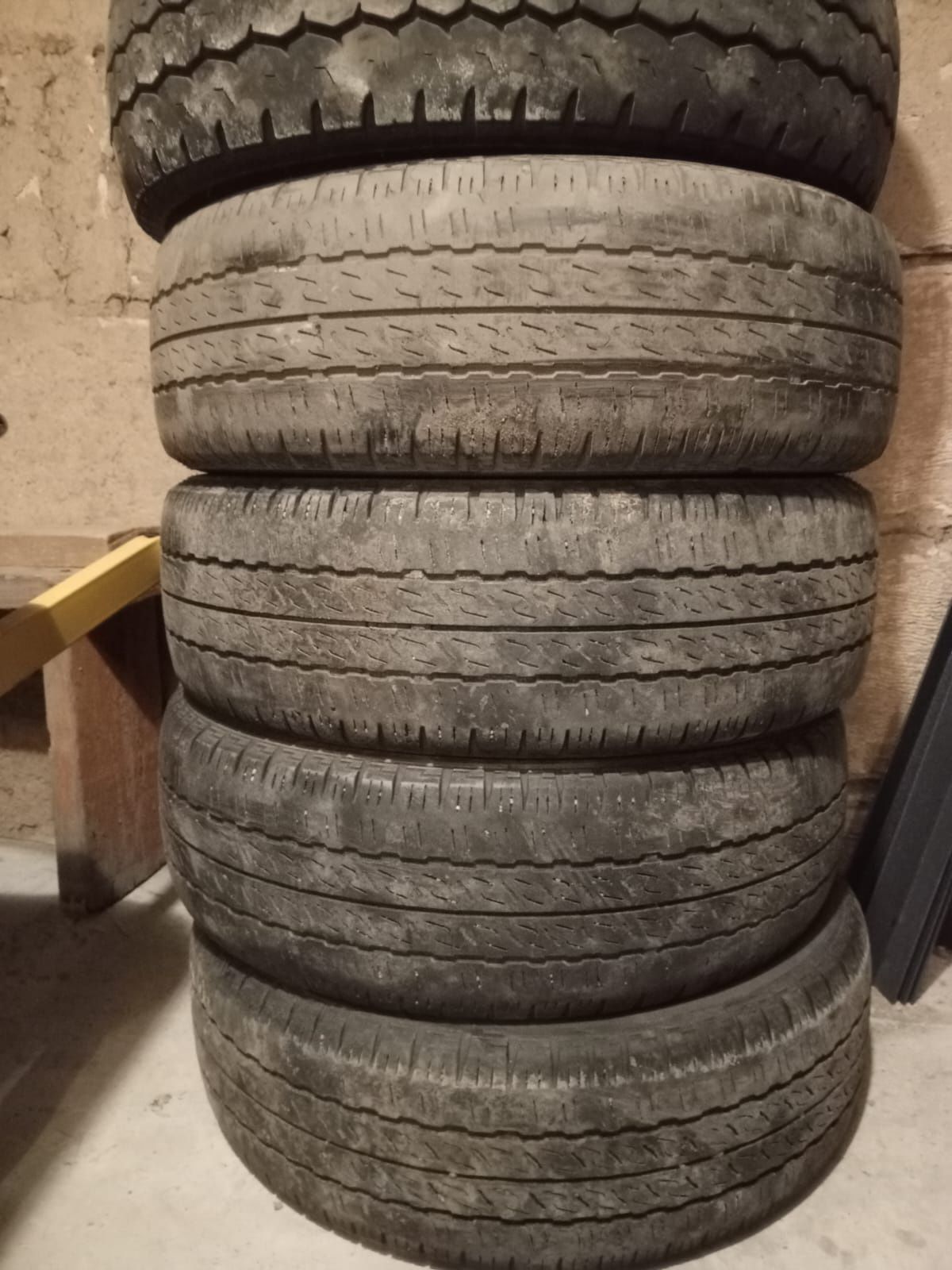 Продам автошины 5000