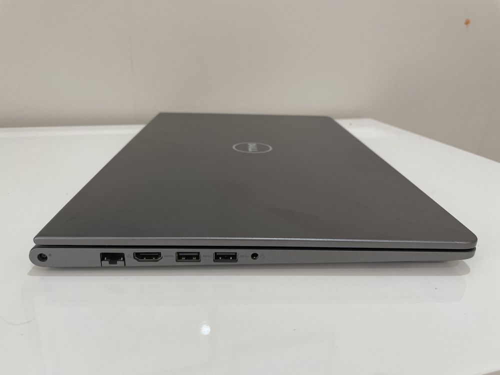 Ноутбук DELL Vostro 15