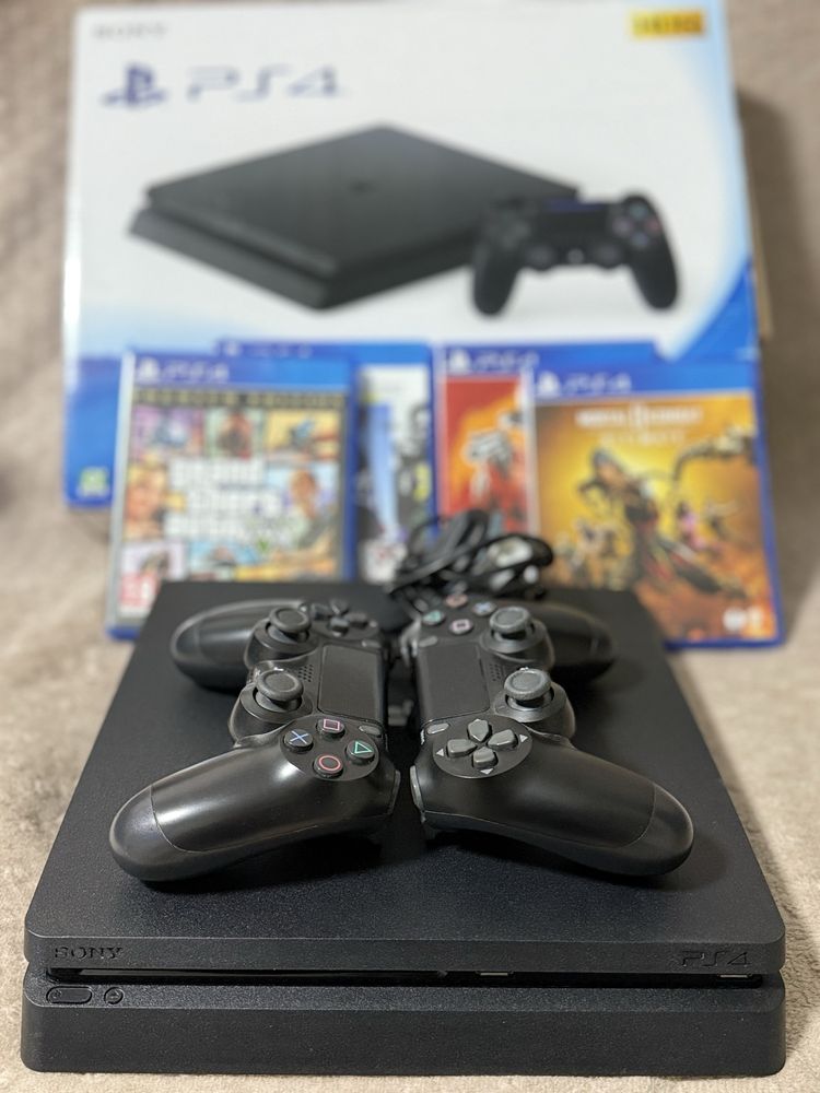 Продам PlayStation4 Slim