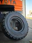 Шины Emrald 7.00-12  IND01 14PR для вилочного погрузчика