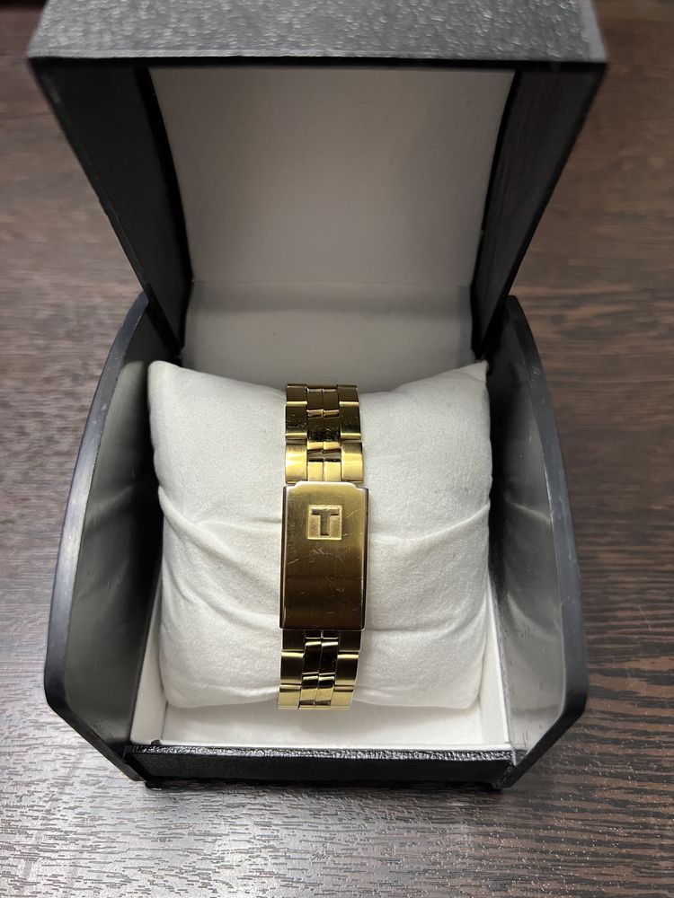 Продам часы Tissot оригинал