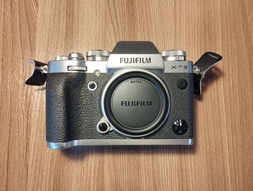 Fujifilm X-T3 body + 3 аккумулятора и зарядное