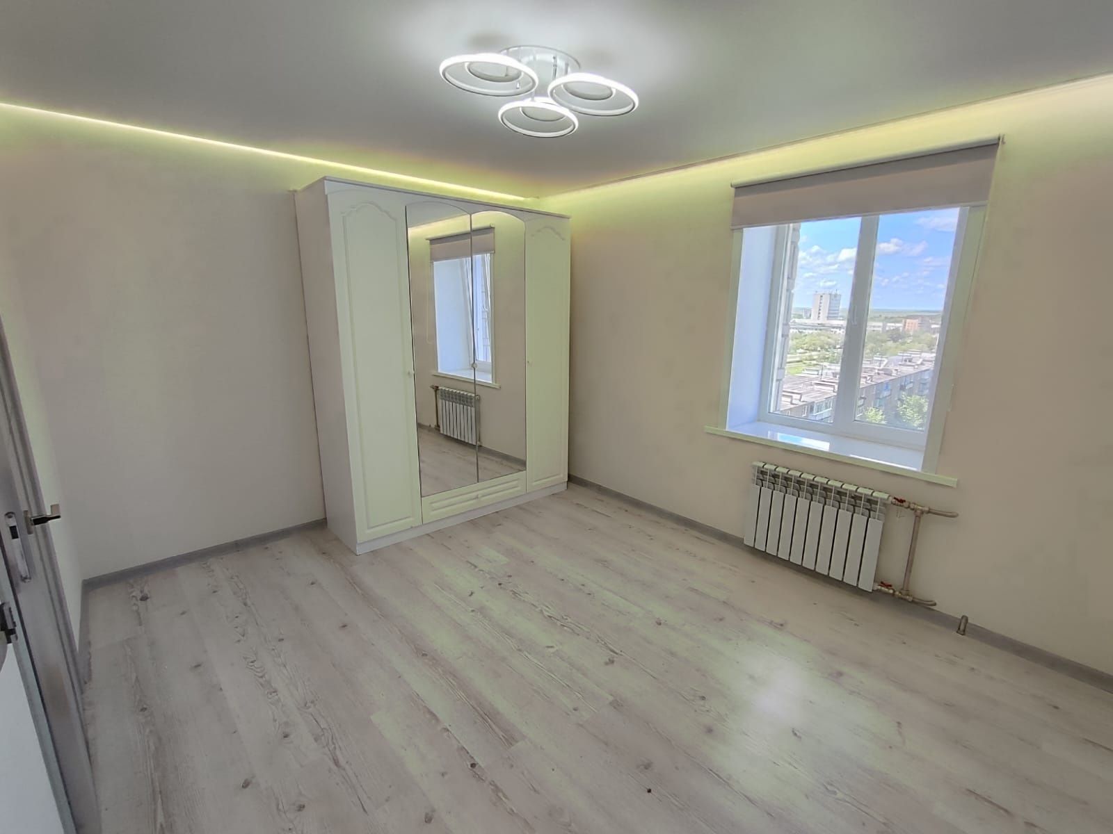 Продам 3 х комн квар. 3-102, 9 этаж.