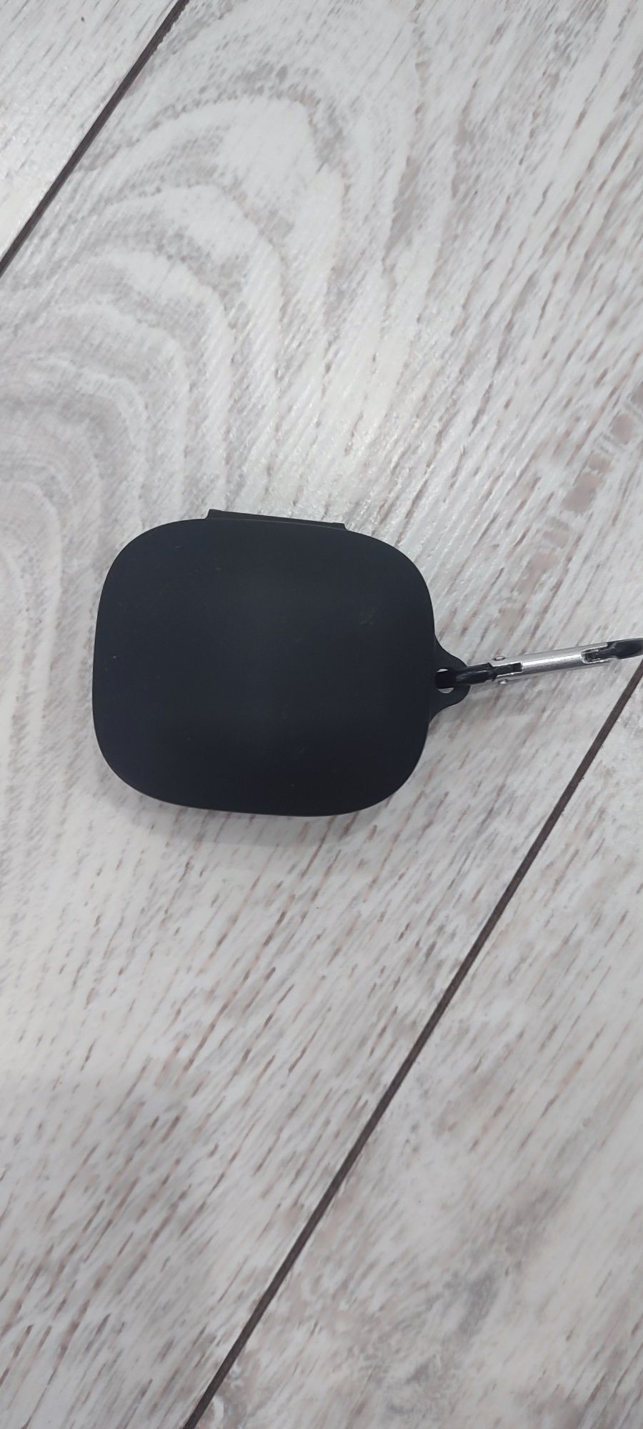 Продам Наушники redmi buds 6 с чехлом