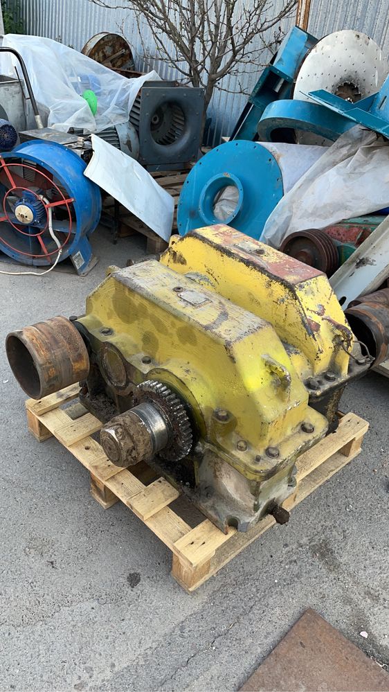 Редуктор ц2у 250 ц2у 100 ц2у 125 ц2у 160 рм 250 рцд 250 червячные