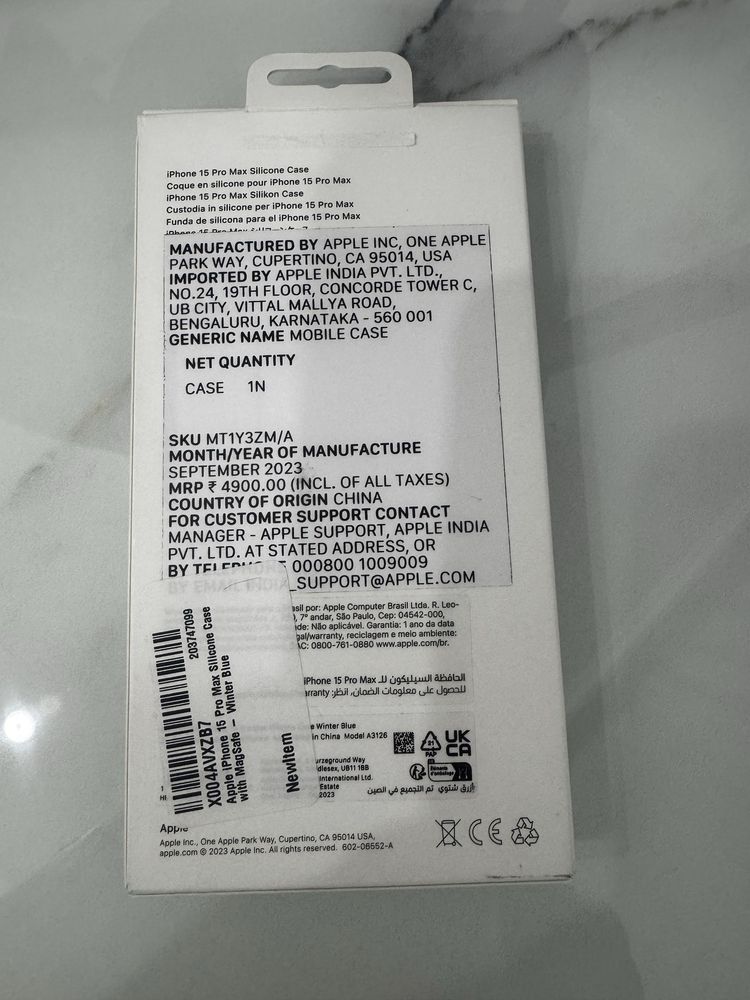 Продам чехол на iPhone 15 Pro Max оригинал