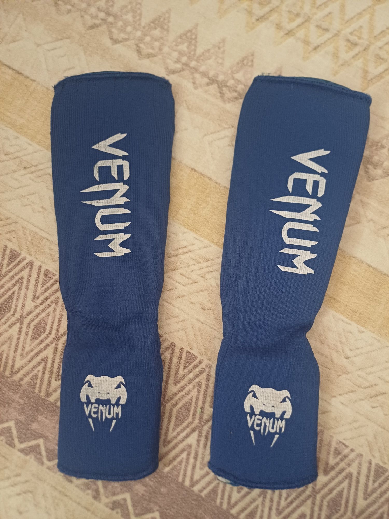 Щитки / футы для голени Venum