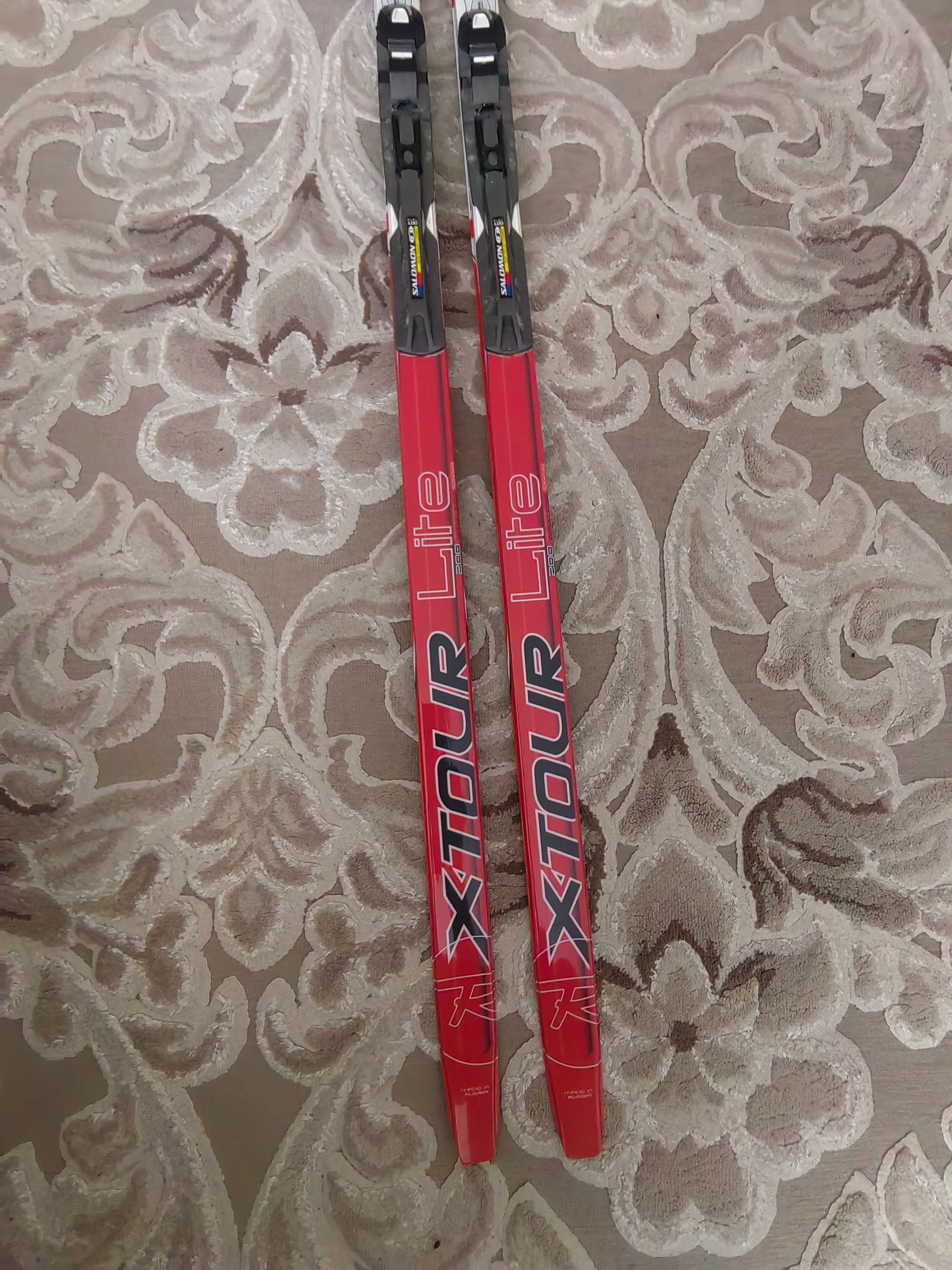 Продам лыжи rossignol