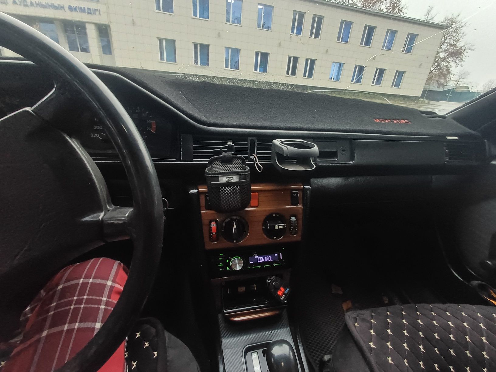 Mercedes Benz w124