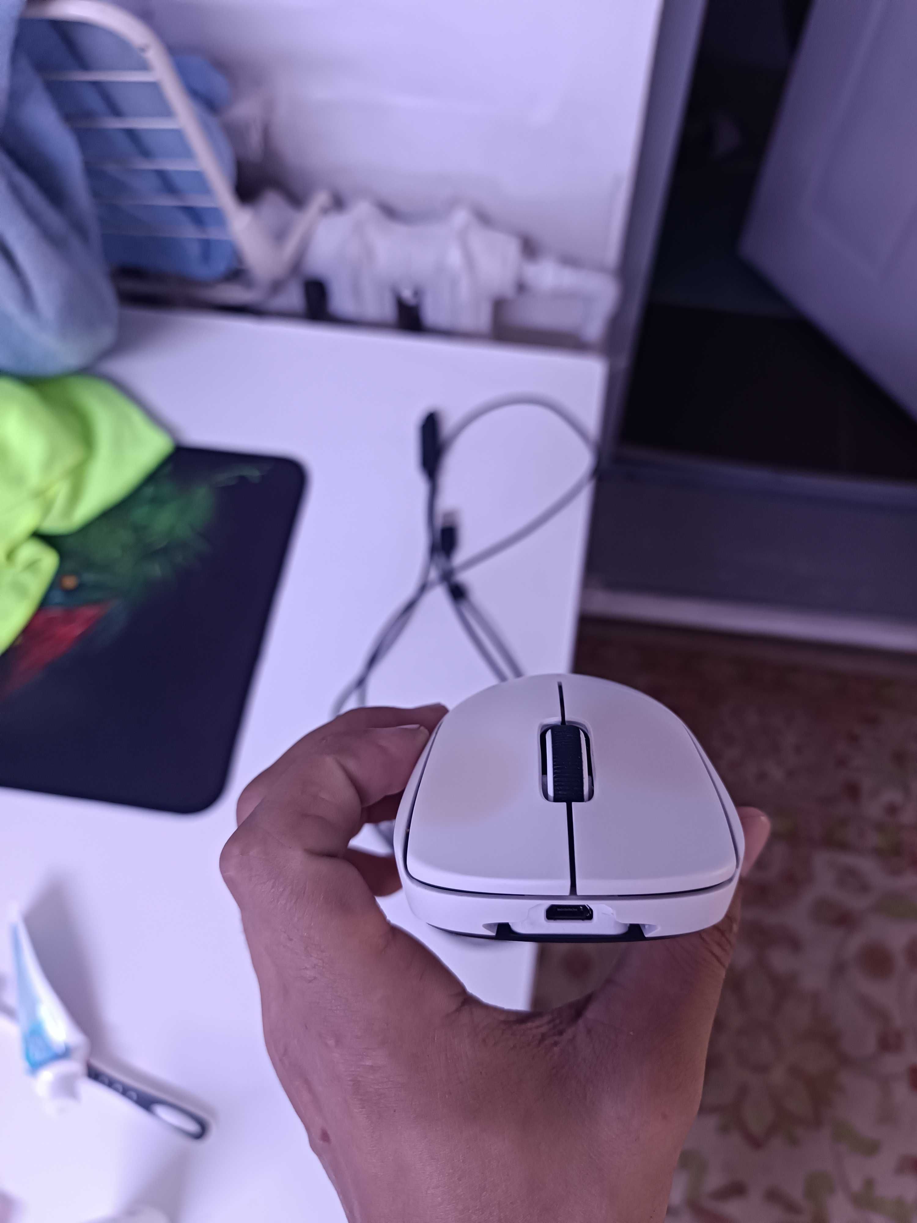 Продам мышку Logitech Pro X